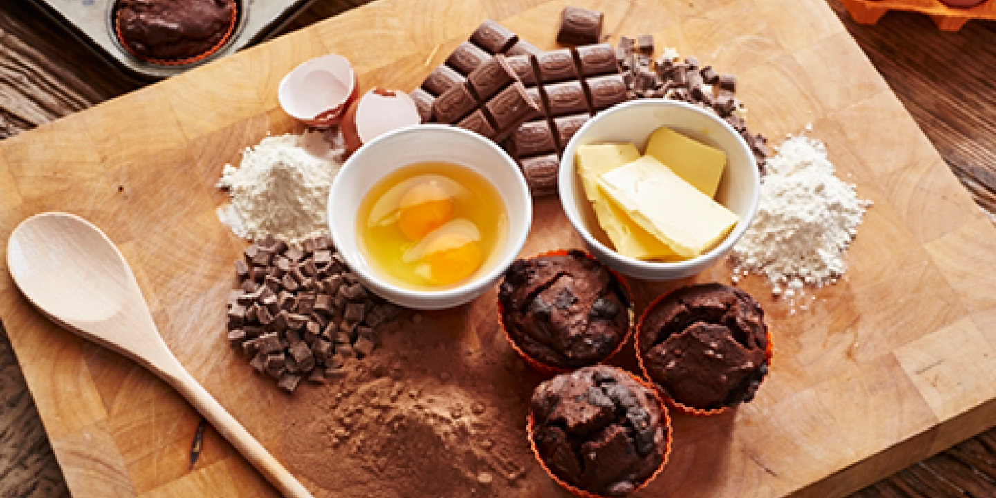 Cakes on a kitchen work surface