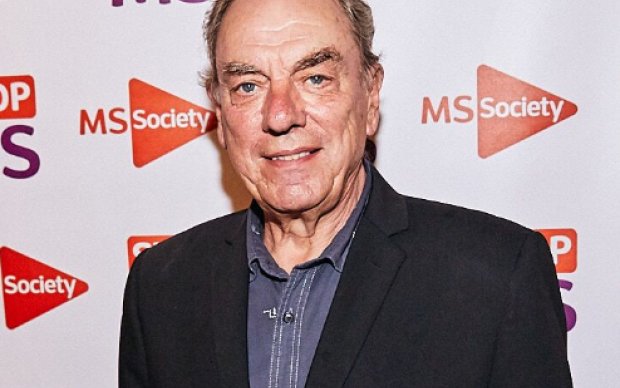 Alun Armstrong