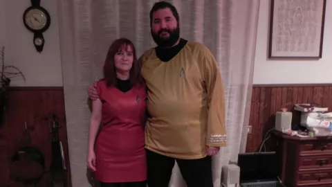 Photo of Miss Purple Pixie and WochiTV in Star Trek costumes